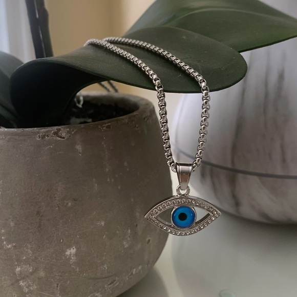 Mau Olho Pendant Chain - SILVER ONLY 1 LEFT - Picture 4 of 11